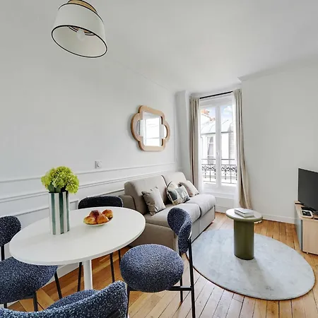 Magnificent Apartment- 1br-4p - Tour-eiffel * Parigi